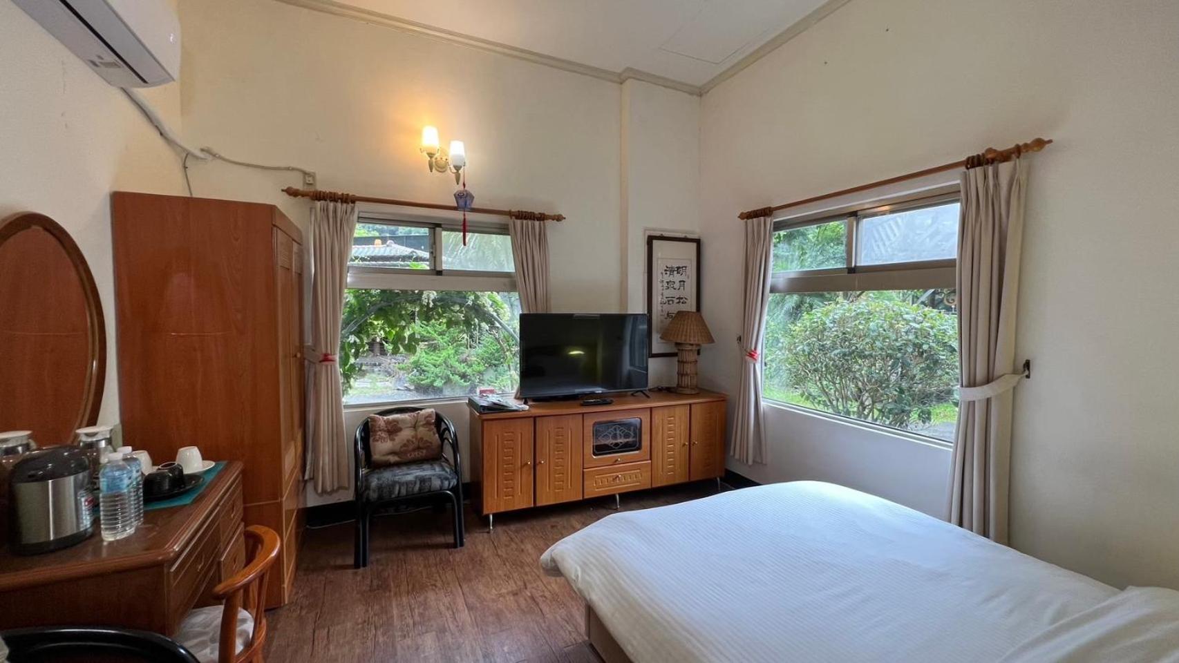 Lohas Gallery Long Stay Hostel Shiding ภายนอก รูปภาพ