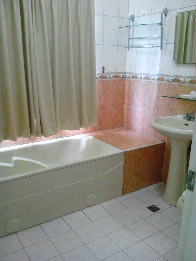 Lohas Gallery Long Stay Hostel Shiding ภายนอก รูปภาพ